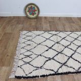 Handmade woolen Azilal Berber rug 140 X 100 CM