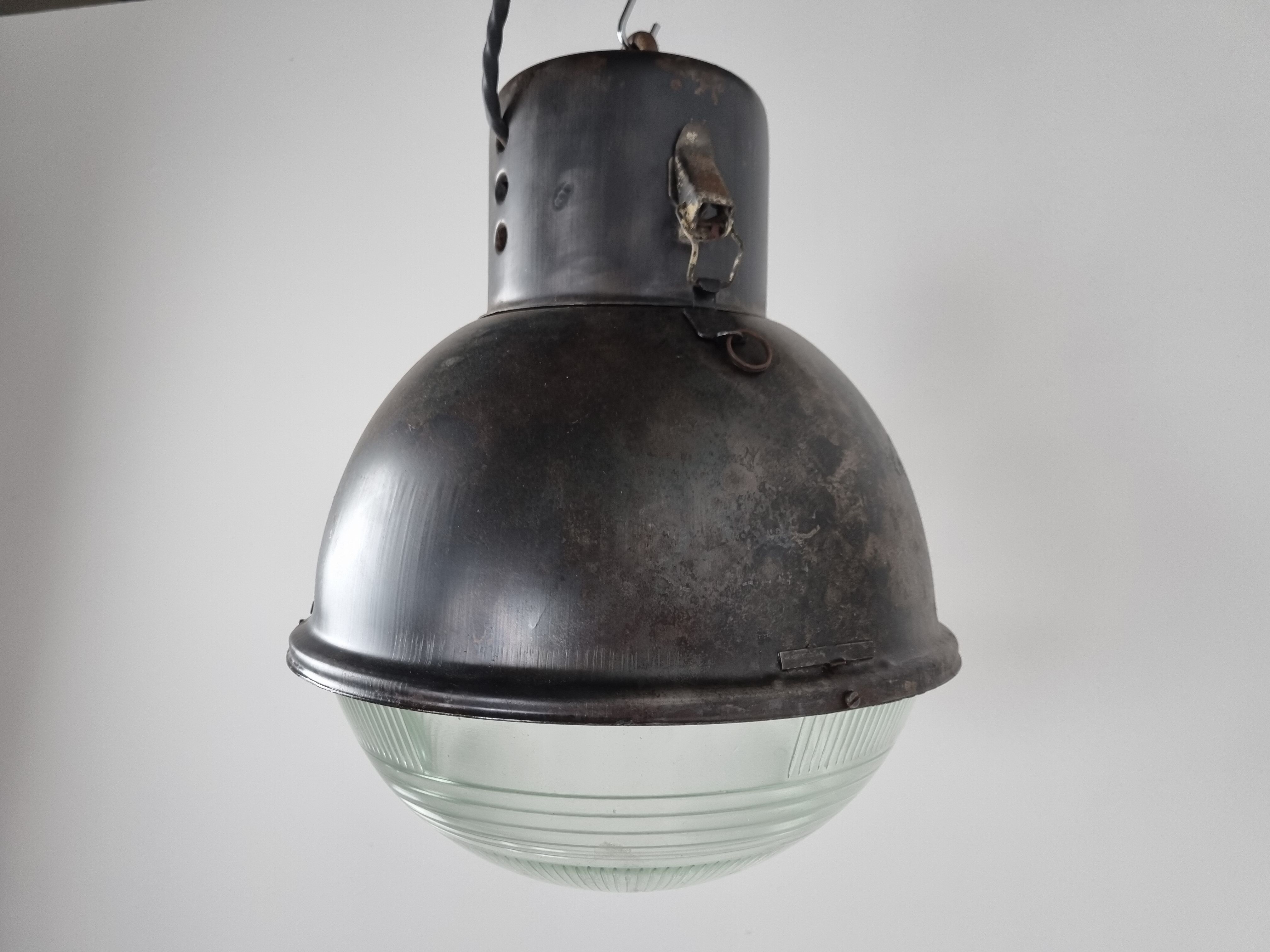 Industrial lamp with glass, 1930s