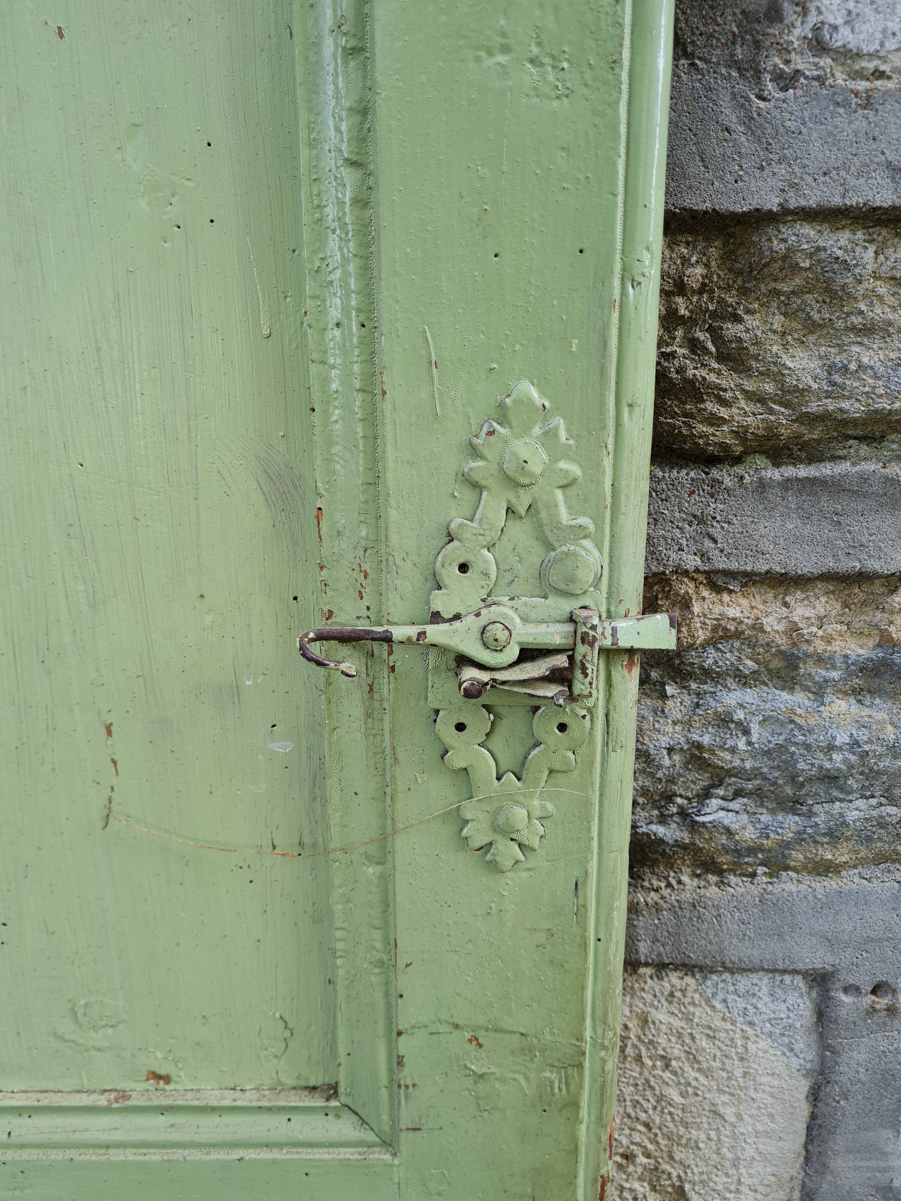 Old fir door, XVIIIth