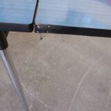 Table formica bleu