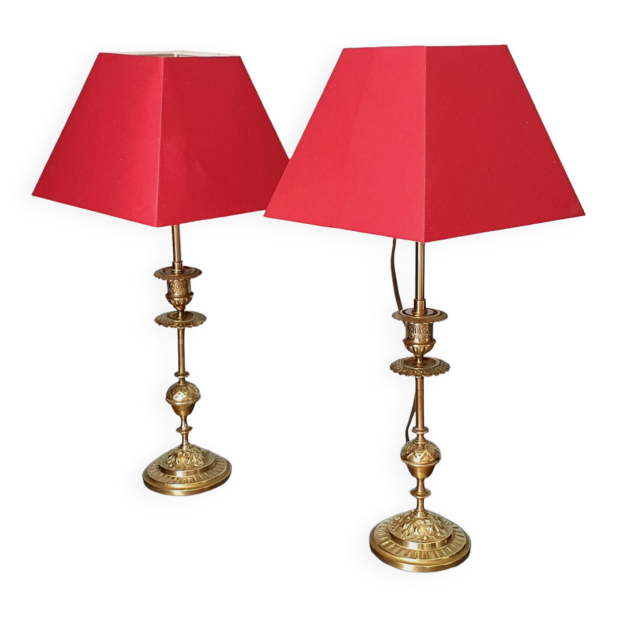 Duo de lampes en laiton abat-jour rouge