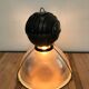 Lampe suspension holophane verre prismatique noire