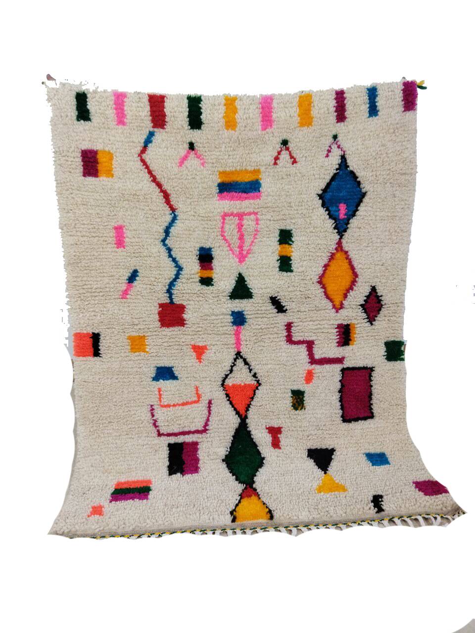 Handmade moroccan berber rug 138 x 104 cm