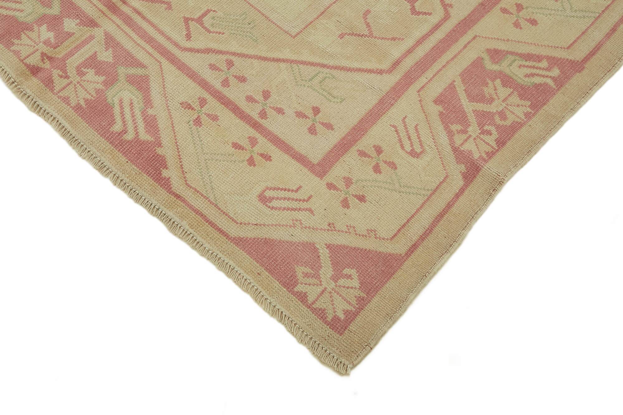 Turkish Vintage Anatolian Rug 140 cm x 200 cm