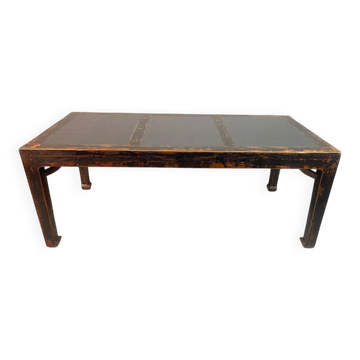 18th Century Chinese Qing Dynasty Black Lacquer Altar Table, China, 1700s.