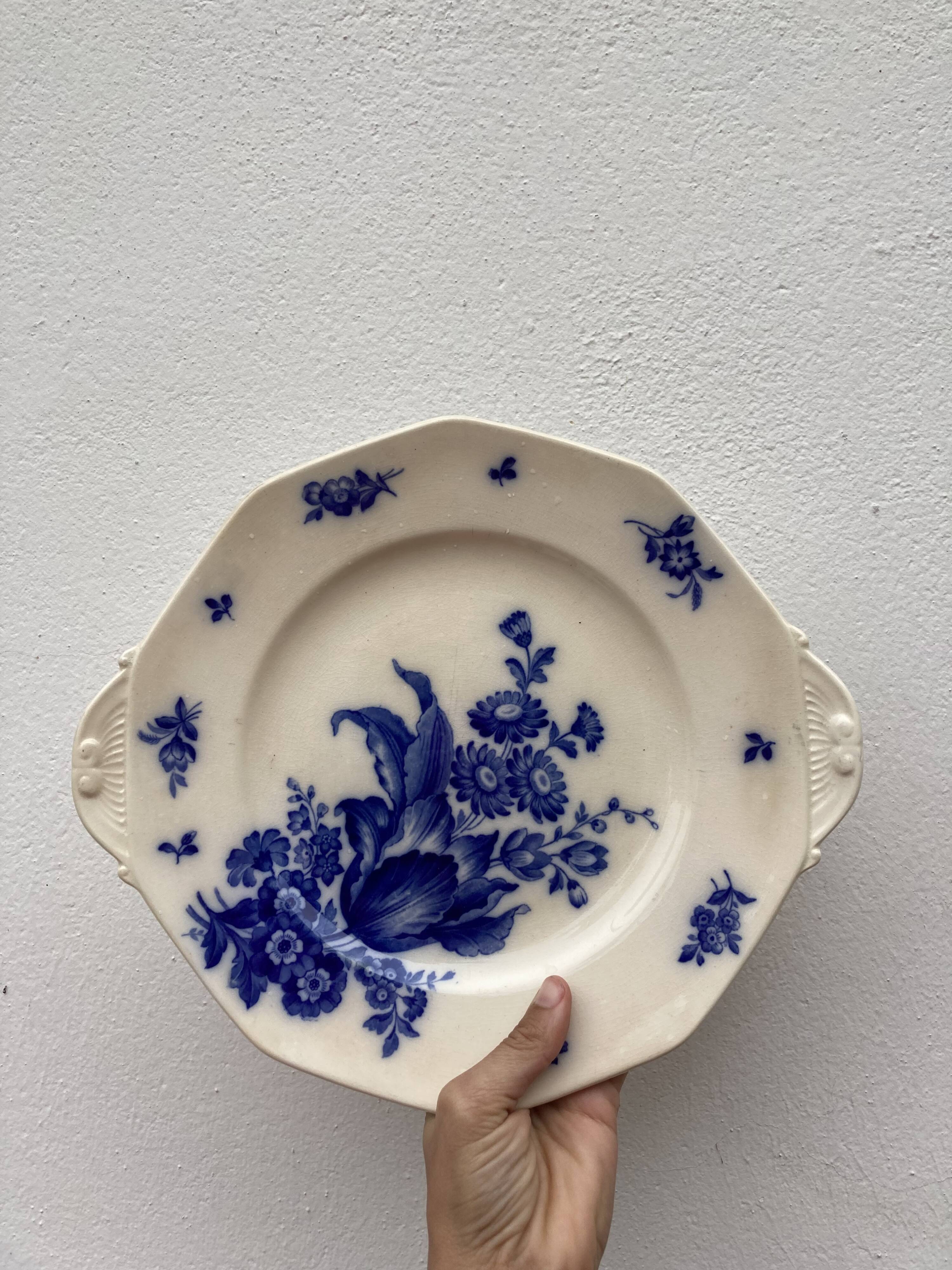 Blue dessert plates with Villeroy flower patterns and boch model Haarlem XIXth