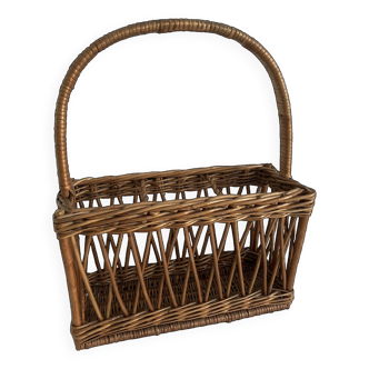 Bottle holder, woven wicker