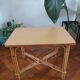 Table d'appoint vintage en rotin et bambou