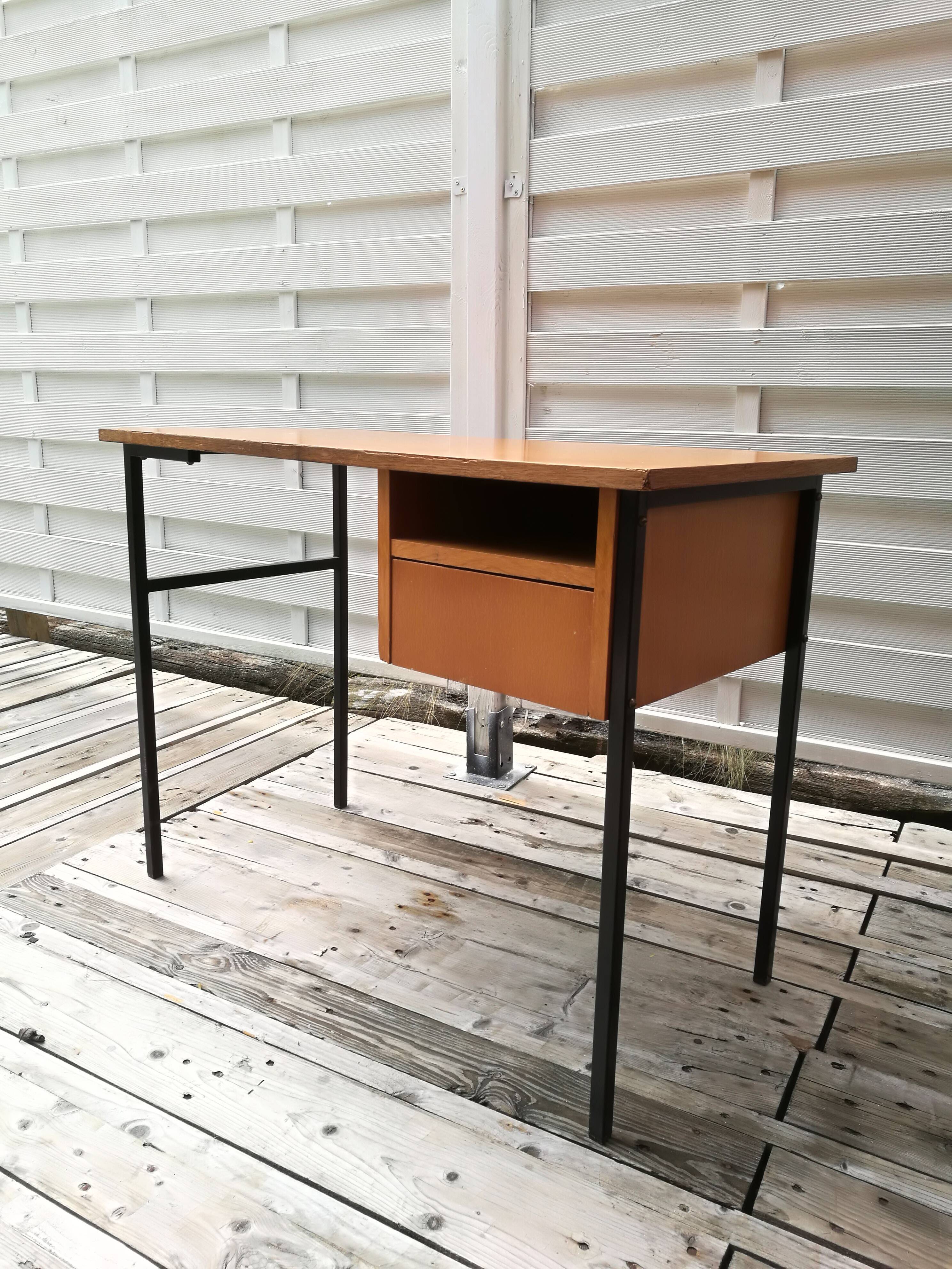 Bureau moderniste année 50