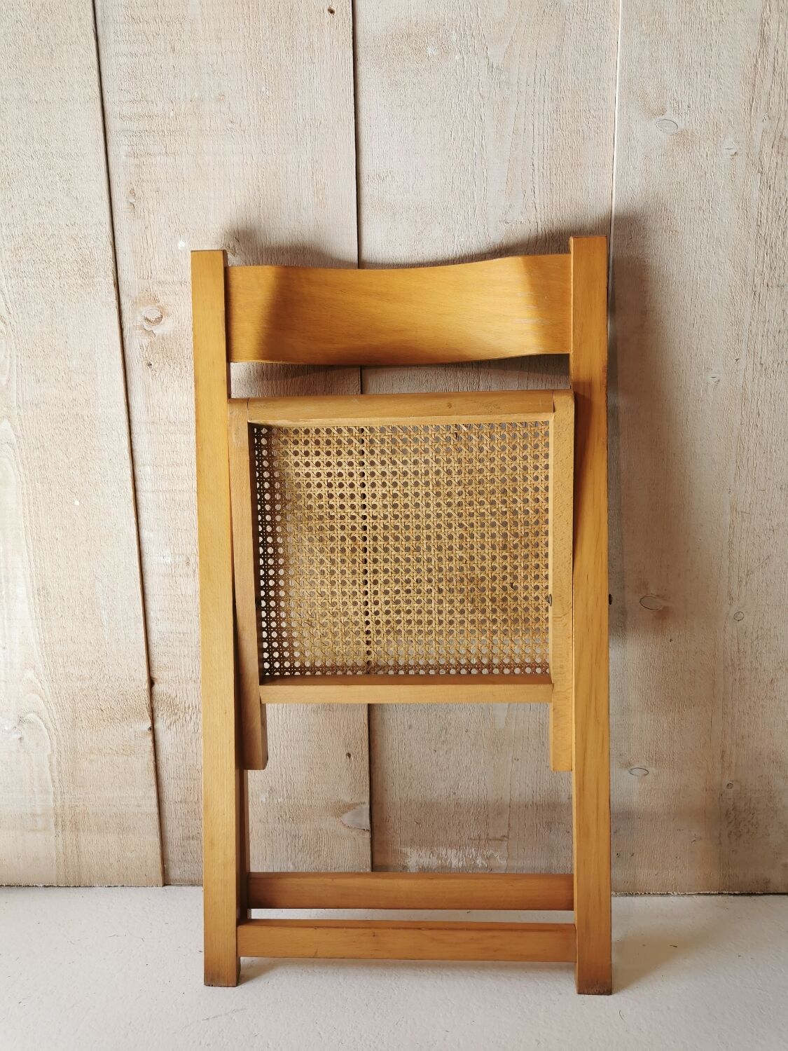 Canning folding chair
