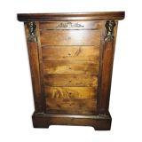 Empire dresser