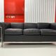 Canape LC2 3 places Le Corbusier,Charlotte Perriand Cassina