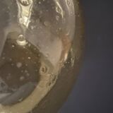 Gros globe en verre soufflé ambré