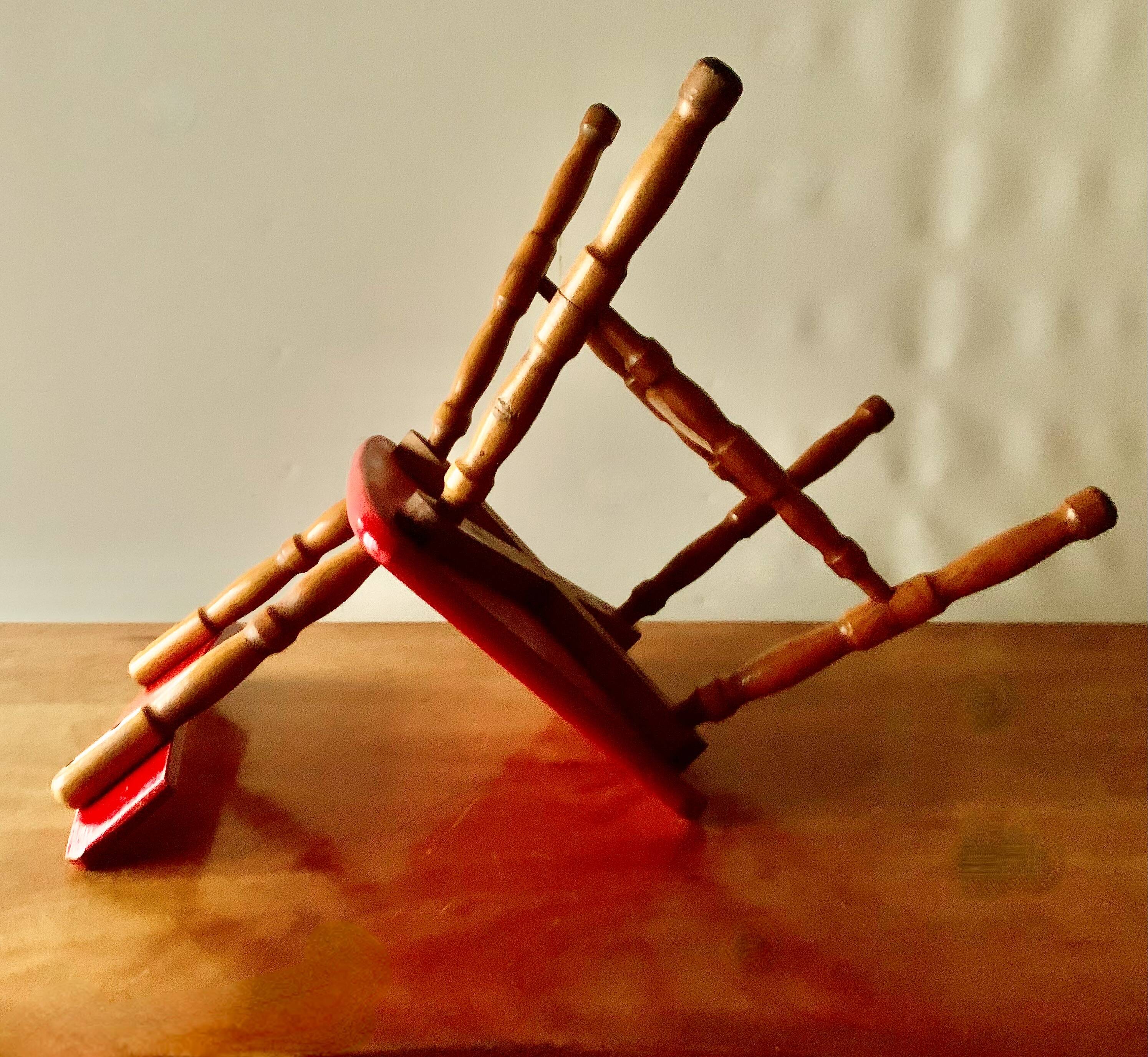 Vintage desk and chair for children in painted wood