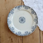 Antique flat plate, ironstone Sarreguemines U&C model Mignon.