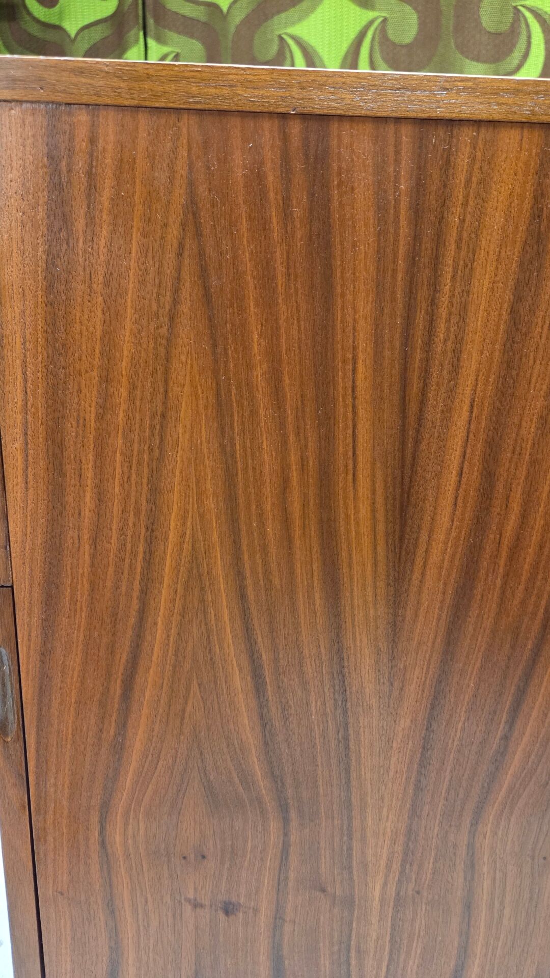Vintage enfilade in teak veneer from the 60s/70s.