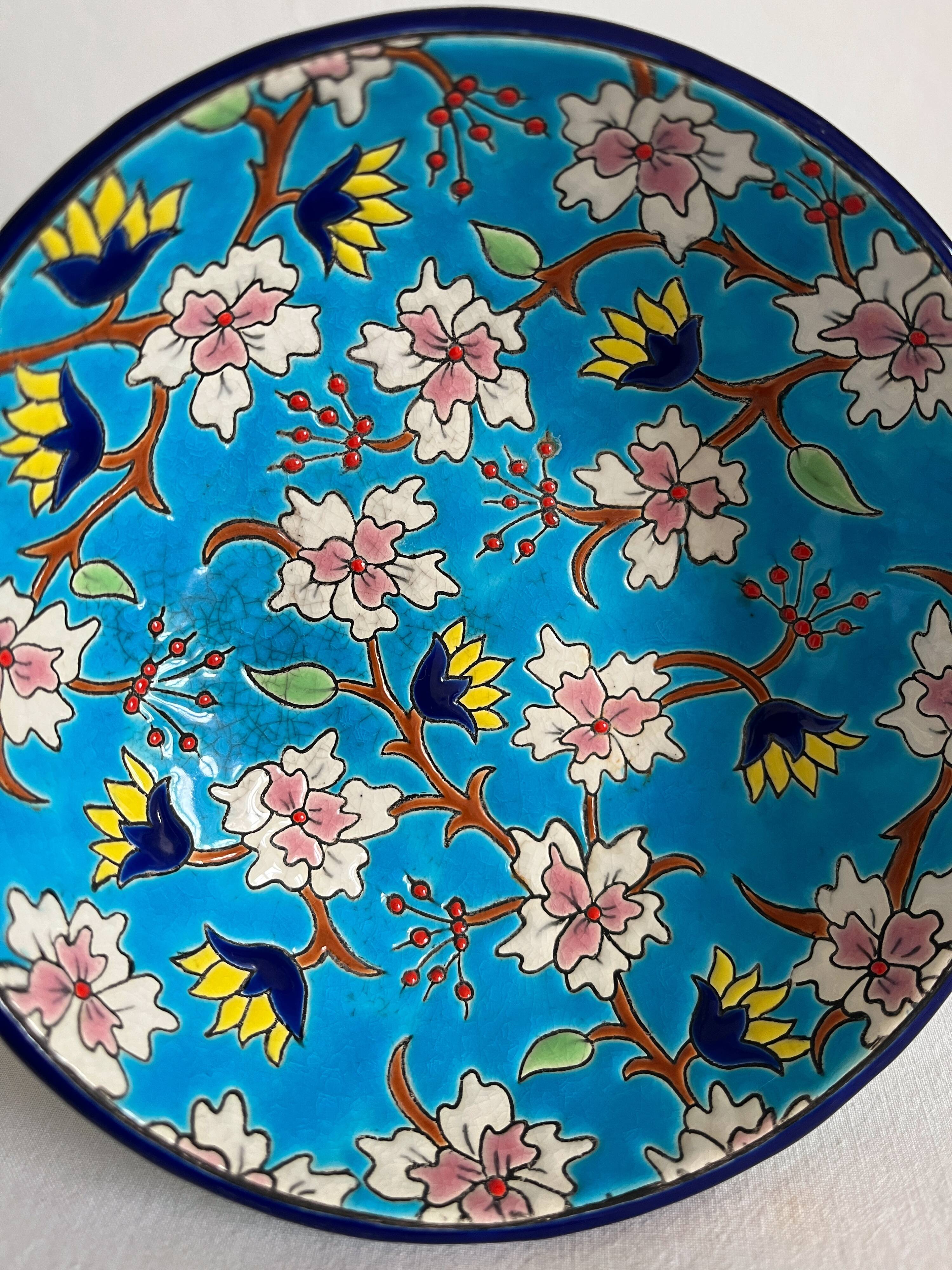 Petite coupe sur pied en émaux de Longwy "Florence" bleue