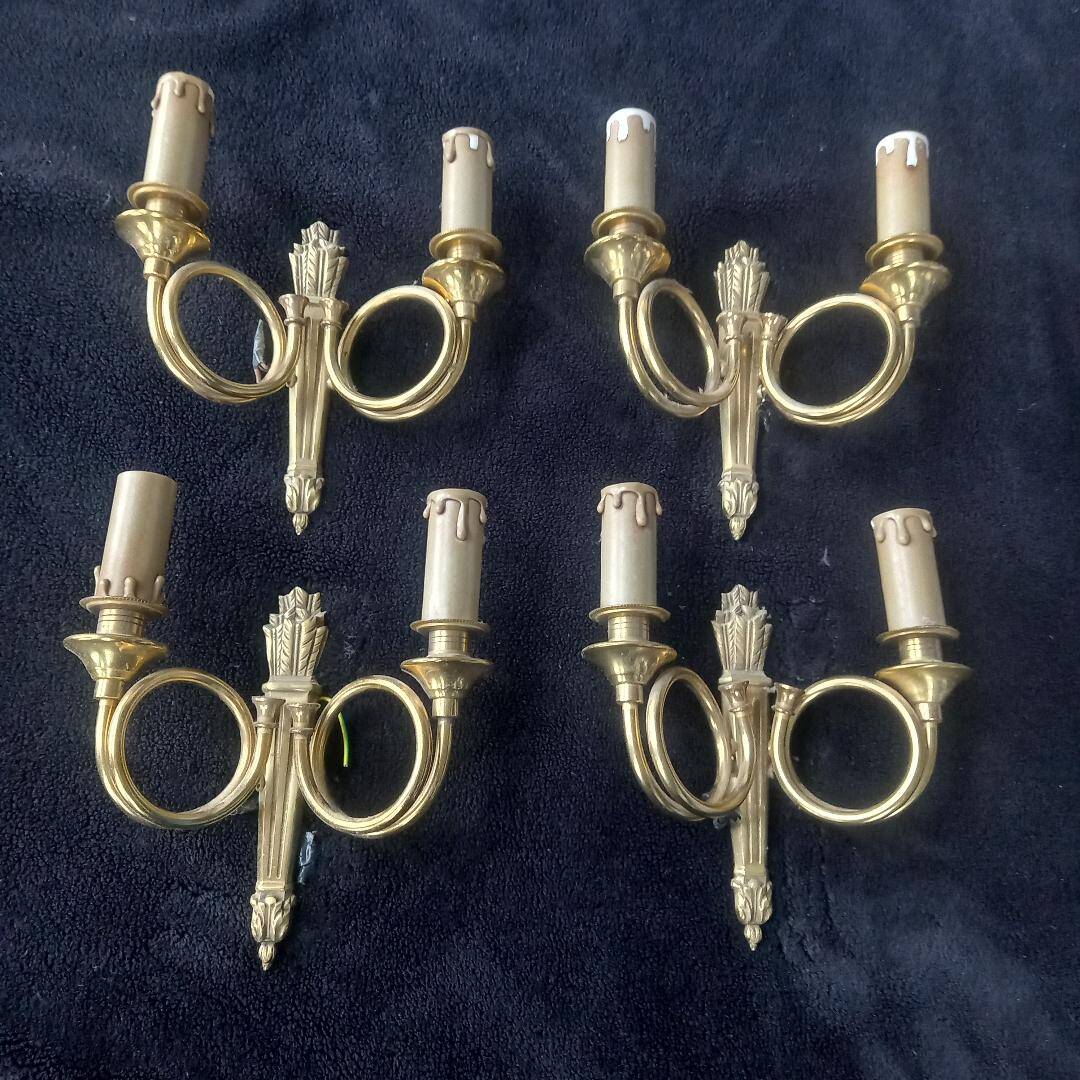 4 Empire style wall lights with hunting horns