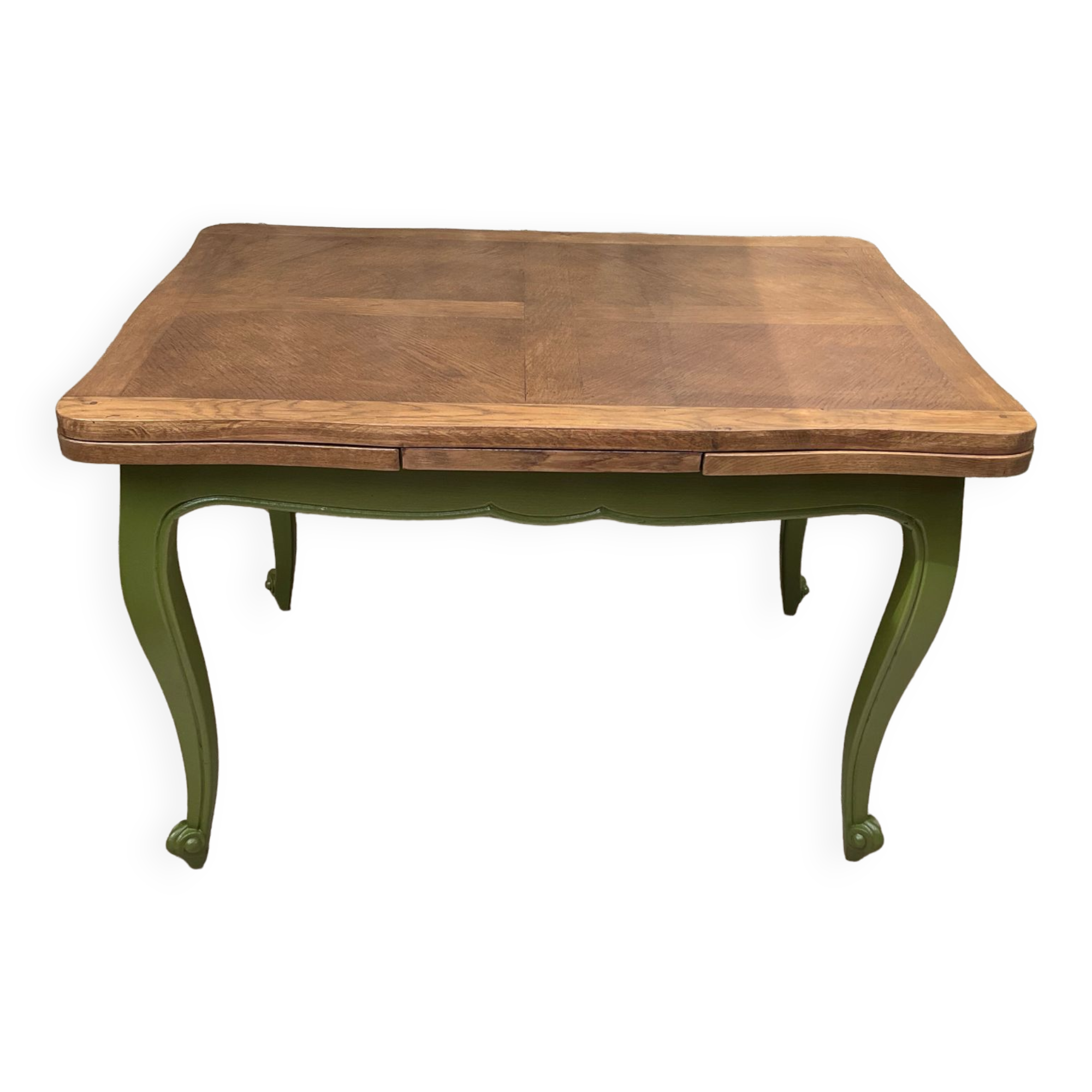 Wooden extension dining table