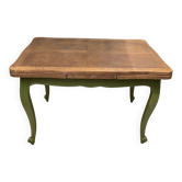 Wooden extension dining table
