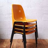 Chaise de collectivité jaune, vintage