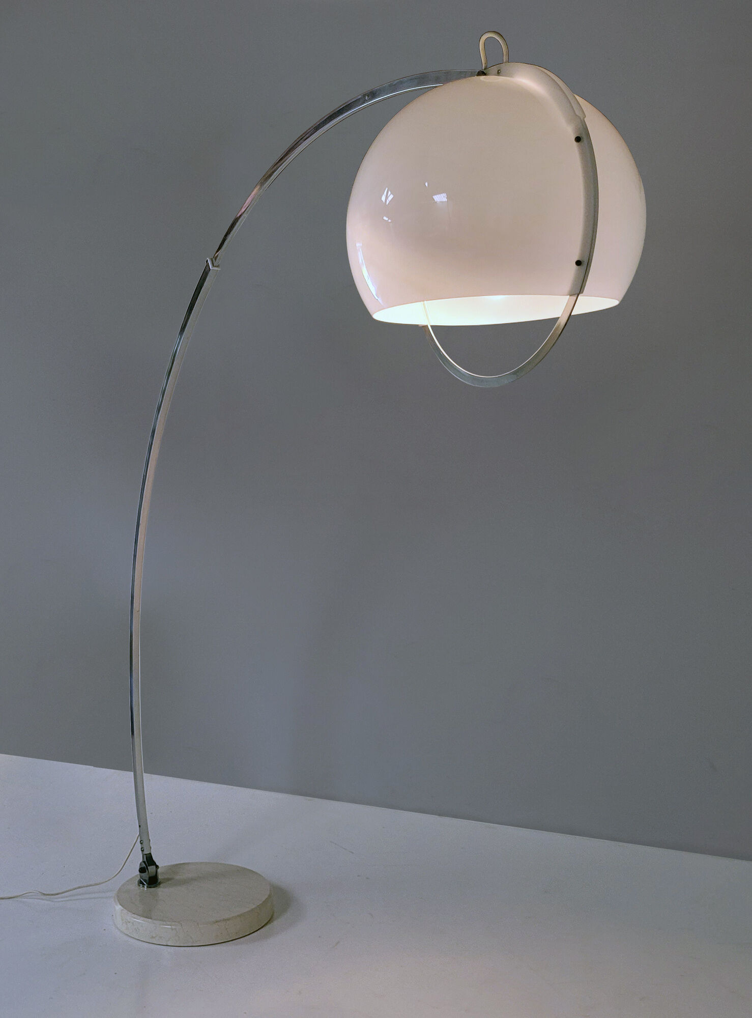 Vintage booglamp by Guzzini for Harveiluce, Italy 1960s