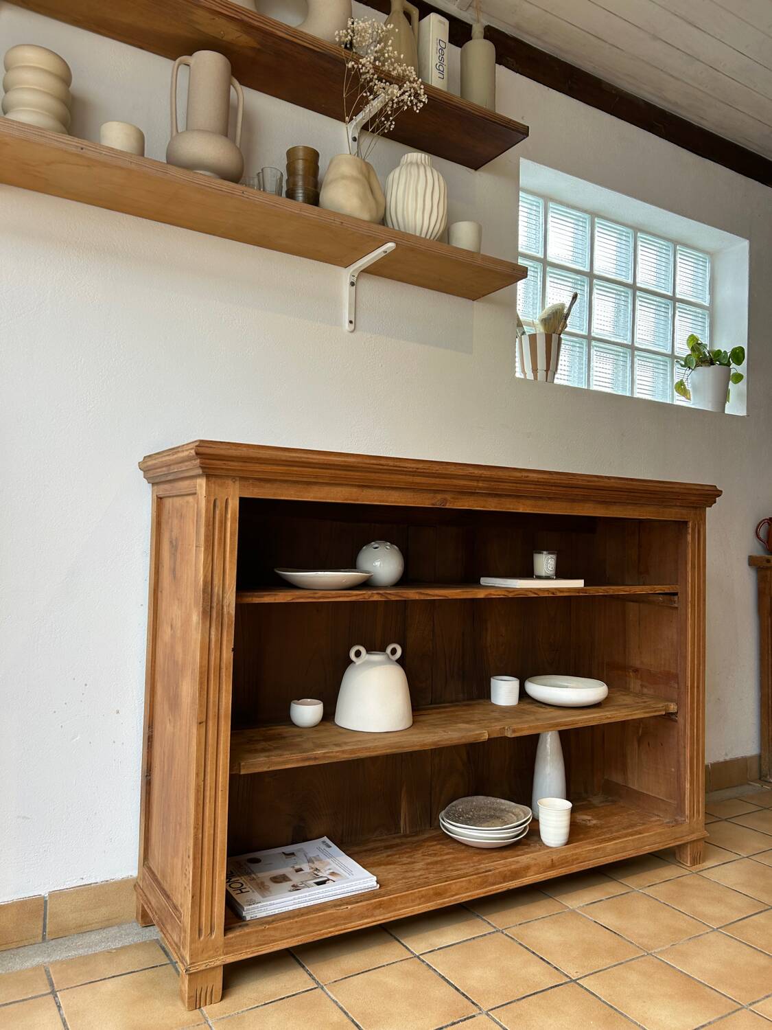 Display cabinet bookshelf