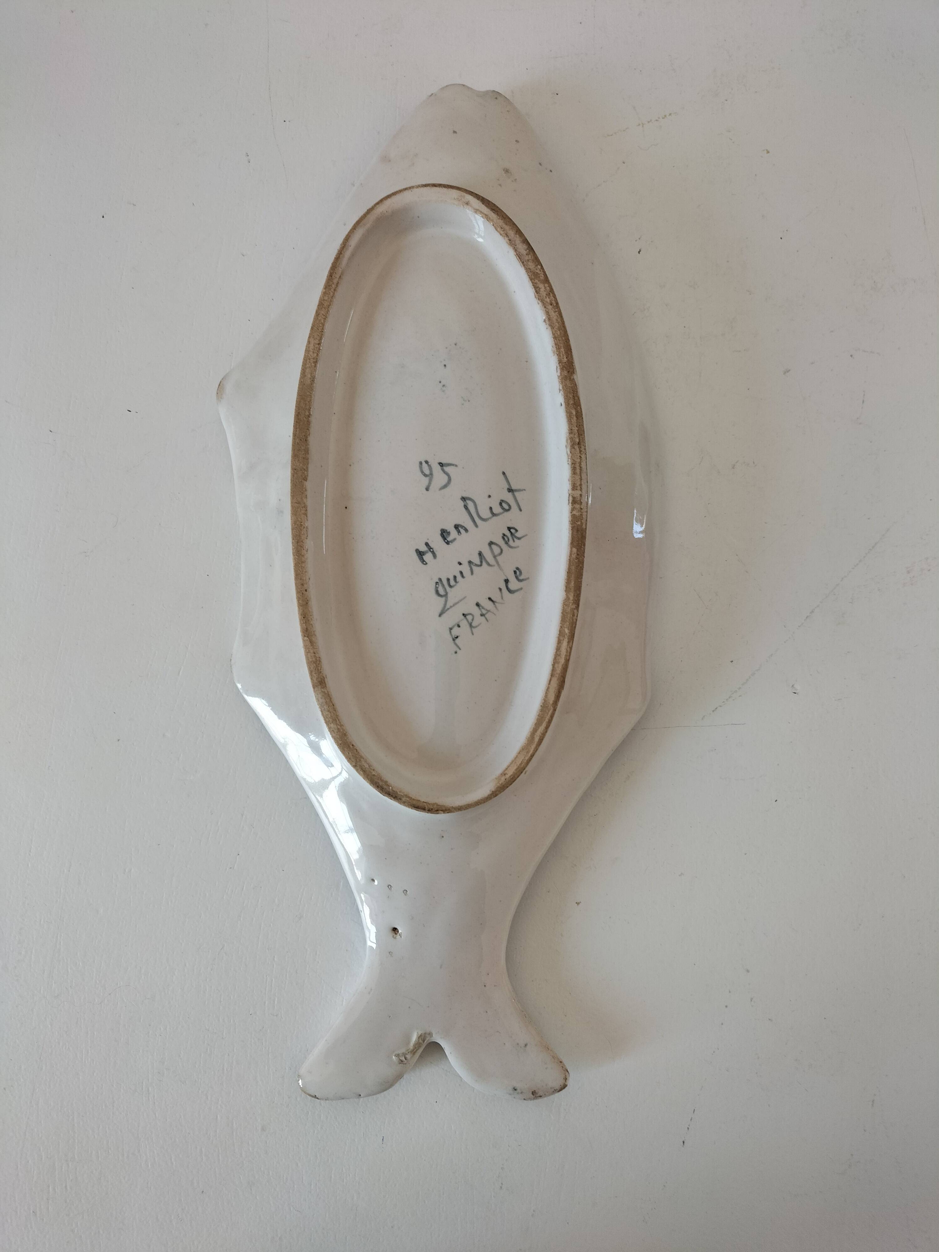 Coupelle poisson Quimper Henriot décor breton peint à la main