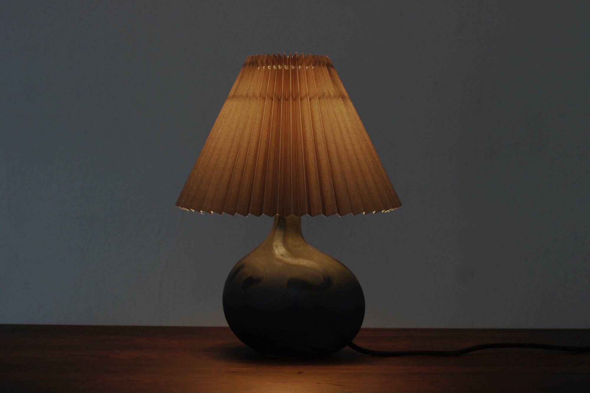 Lampe moderne danoise par Michael Bang pour Holmegaard, années 1970