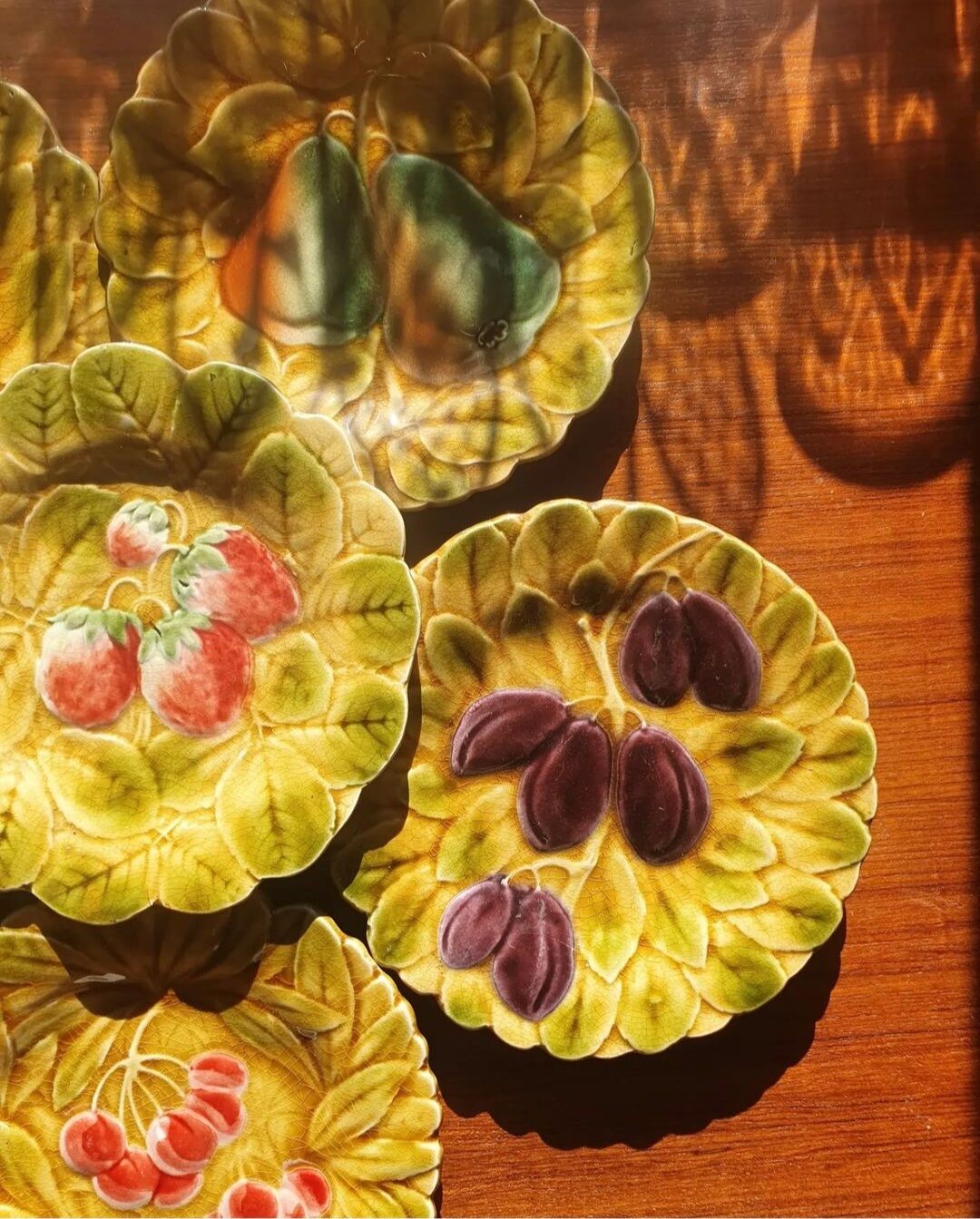 Old fruit plates in slurry