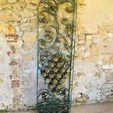 Screen, Art Deco wrought iron with floral decorations circa 30's