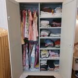 Armoire parisienne rose rangement enfant vintage bois bohême fleurs TBE