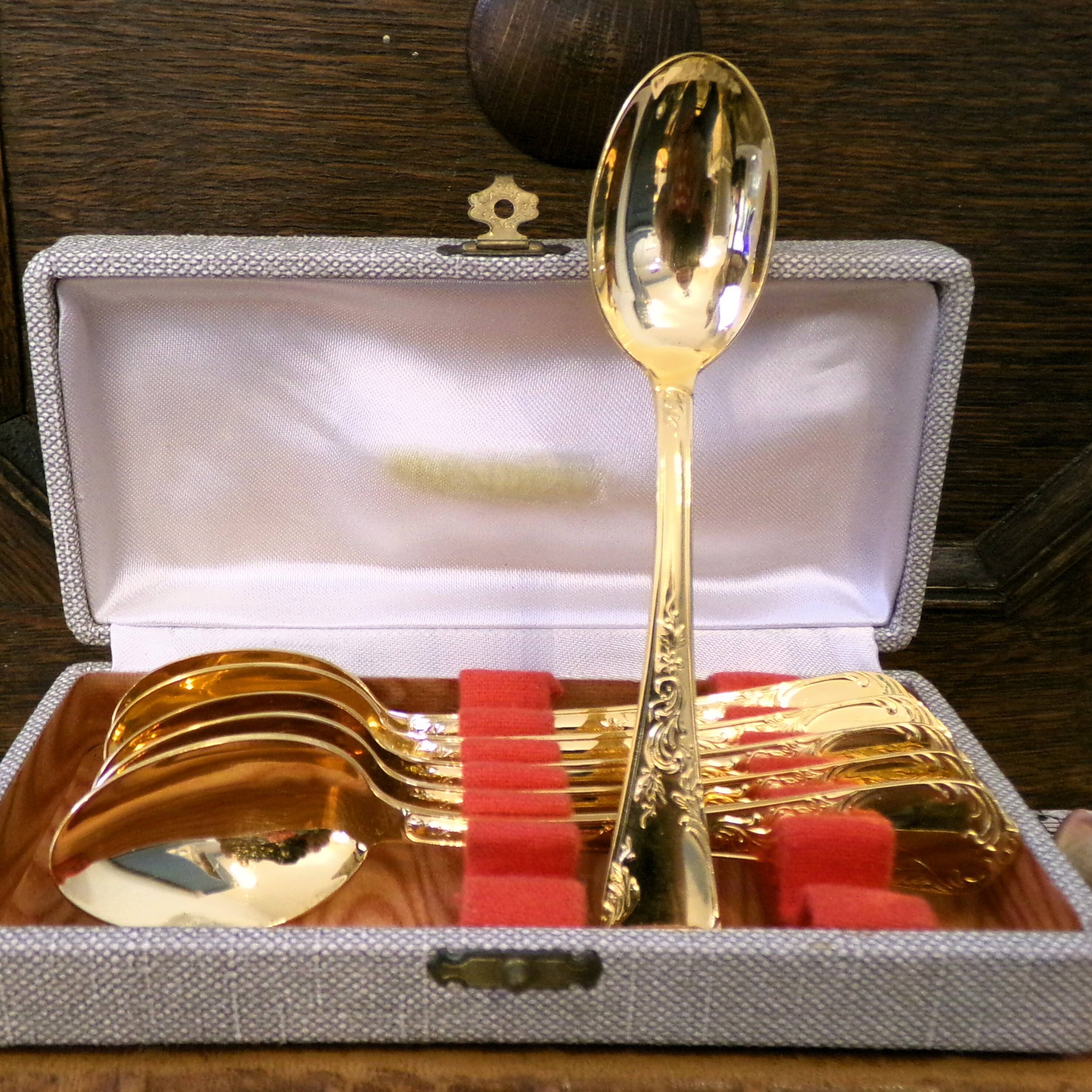 Set of 6 vintage gold-plated tea spoons in the French Louis style