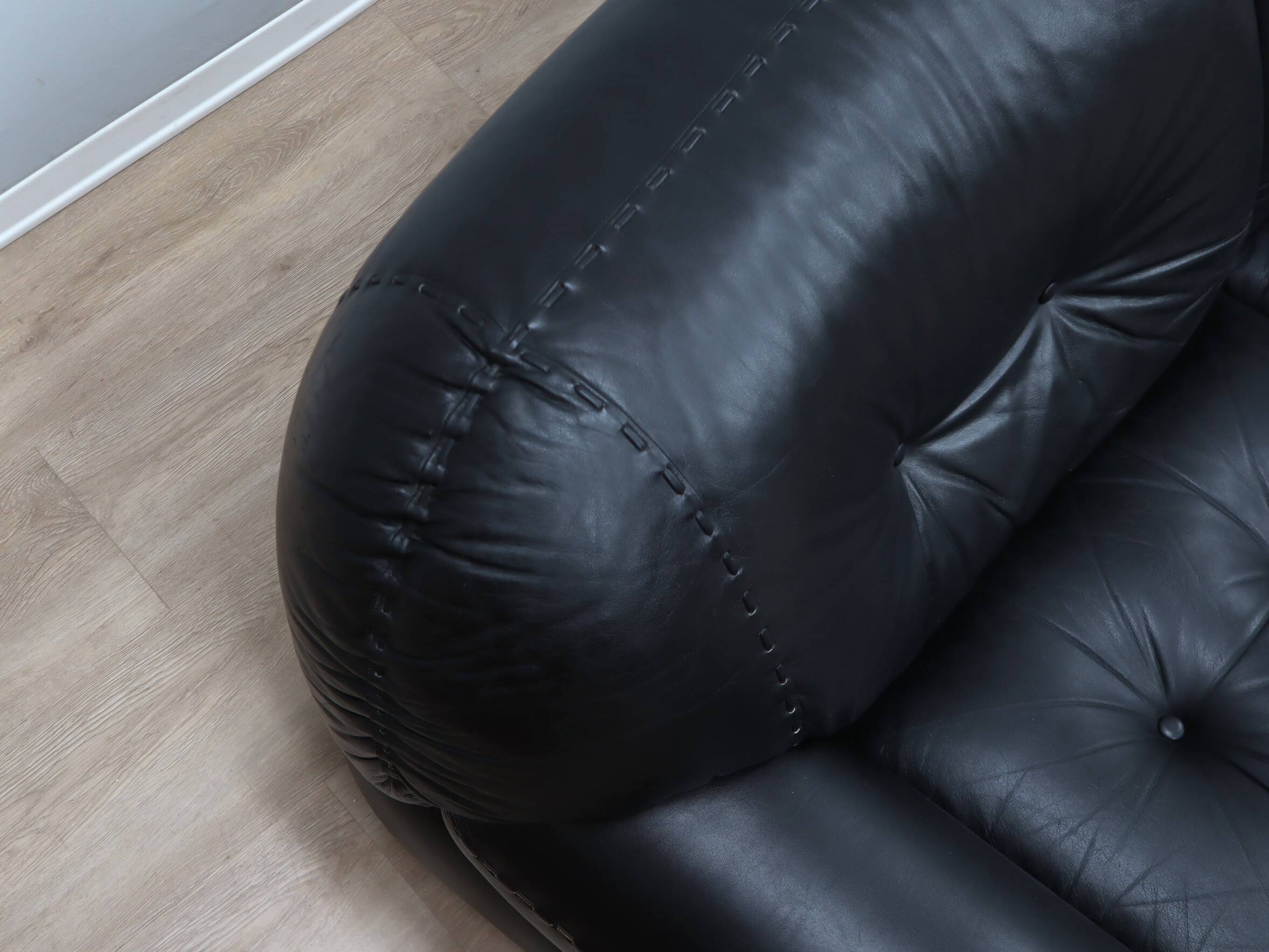 3-Seater black leather Sapporo sofa by Mobil Girgi 1970s