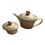 Teapot and sugar bowl