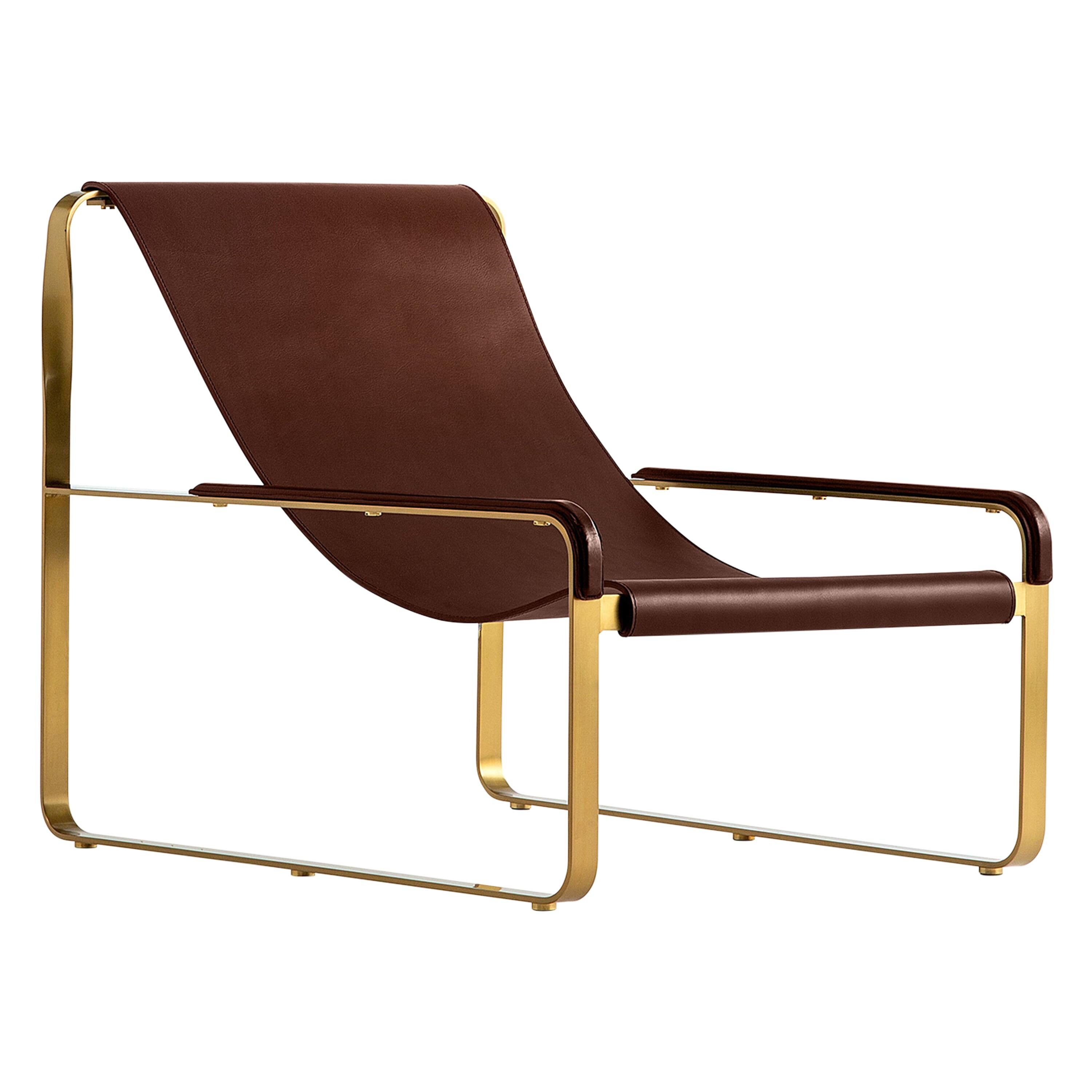 Fauteuil contemporain en acier doré vieilli et cuir marron