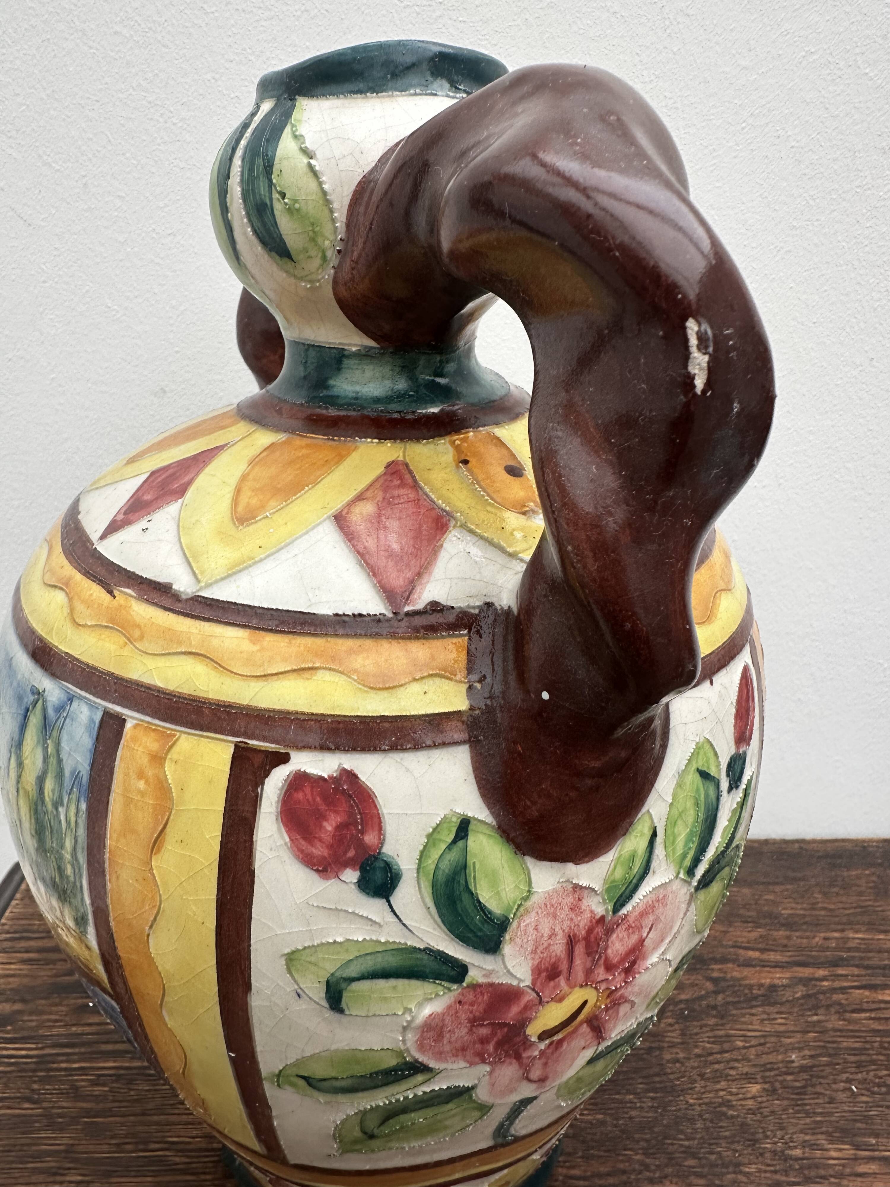 Grande amphore italienne en terre cuite décor polychrome