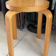 Tabouret vintage Alvar Aalto modèle E60 pour Artek