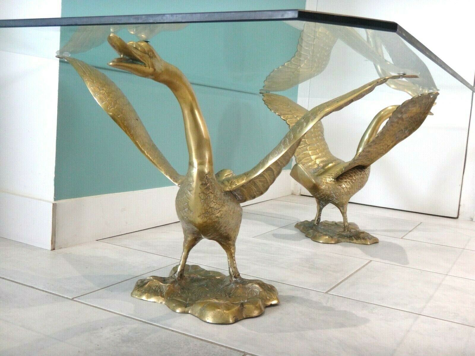 Coffee table swans hollywood regency swan brass design 1960