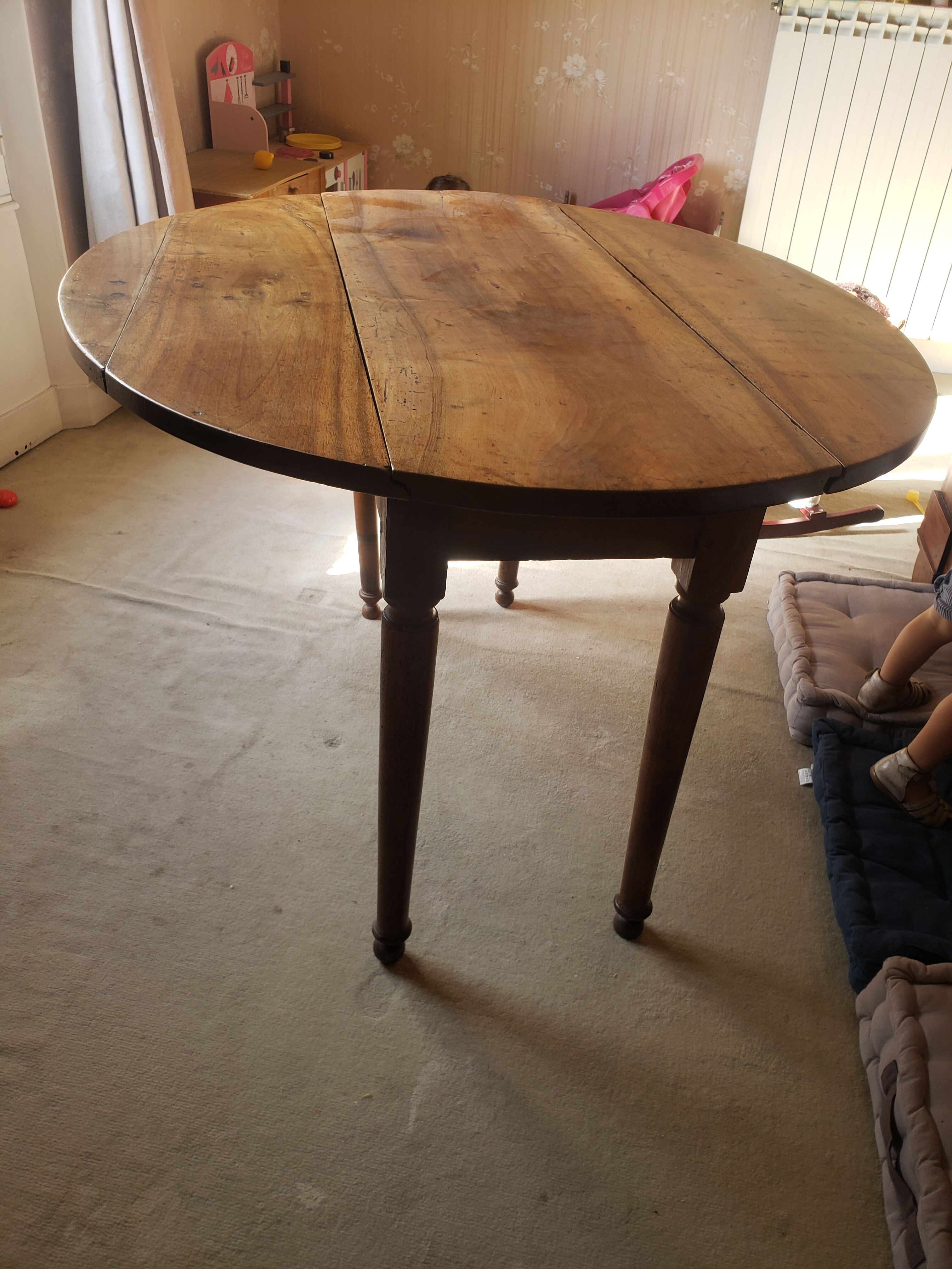 Table ancienne pliante en bois