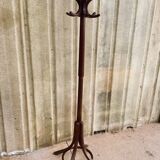 Baumann parrot coat rack