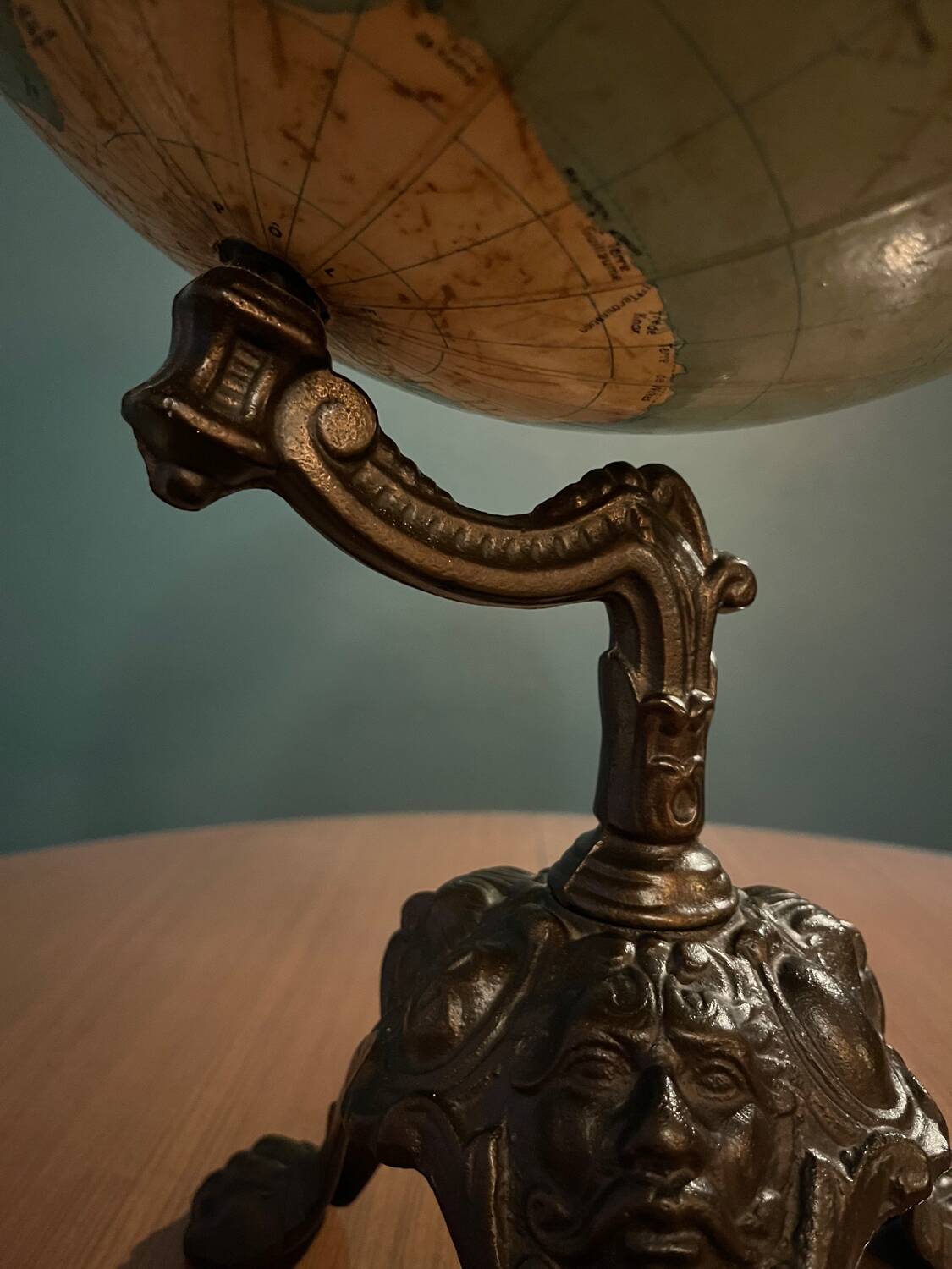 Terrestrial globe G Thomas Paris