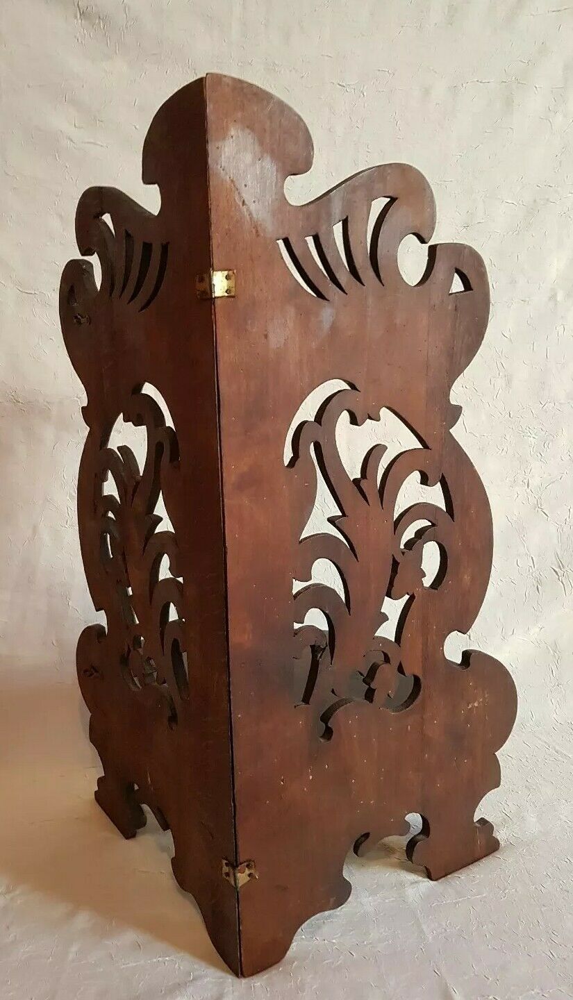 Corner shelf in mahogany carved Art Nouveau period XIX