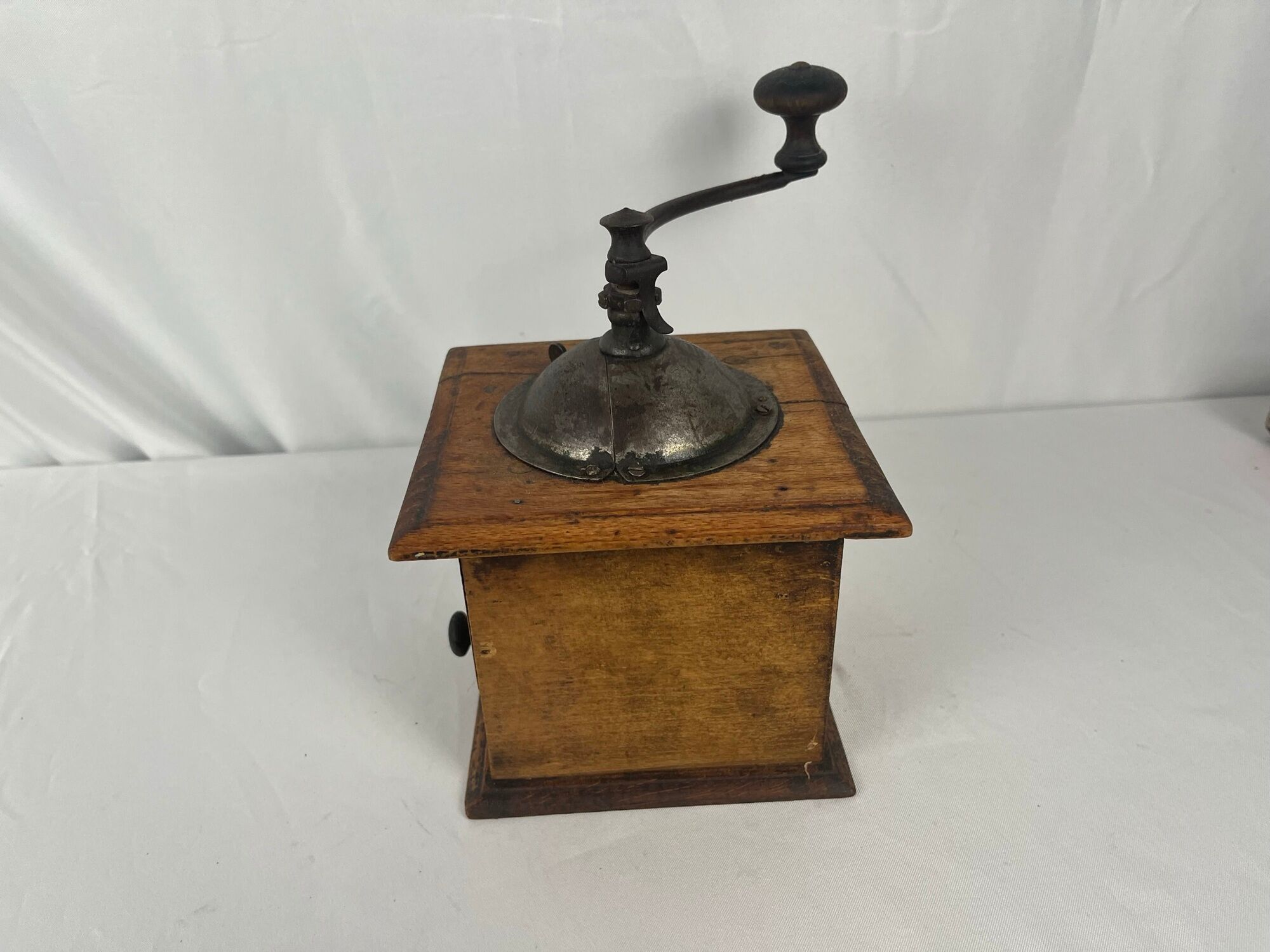 Wood and metal coffee grinder Peugeot Frères circa 1900