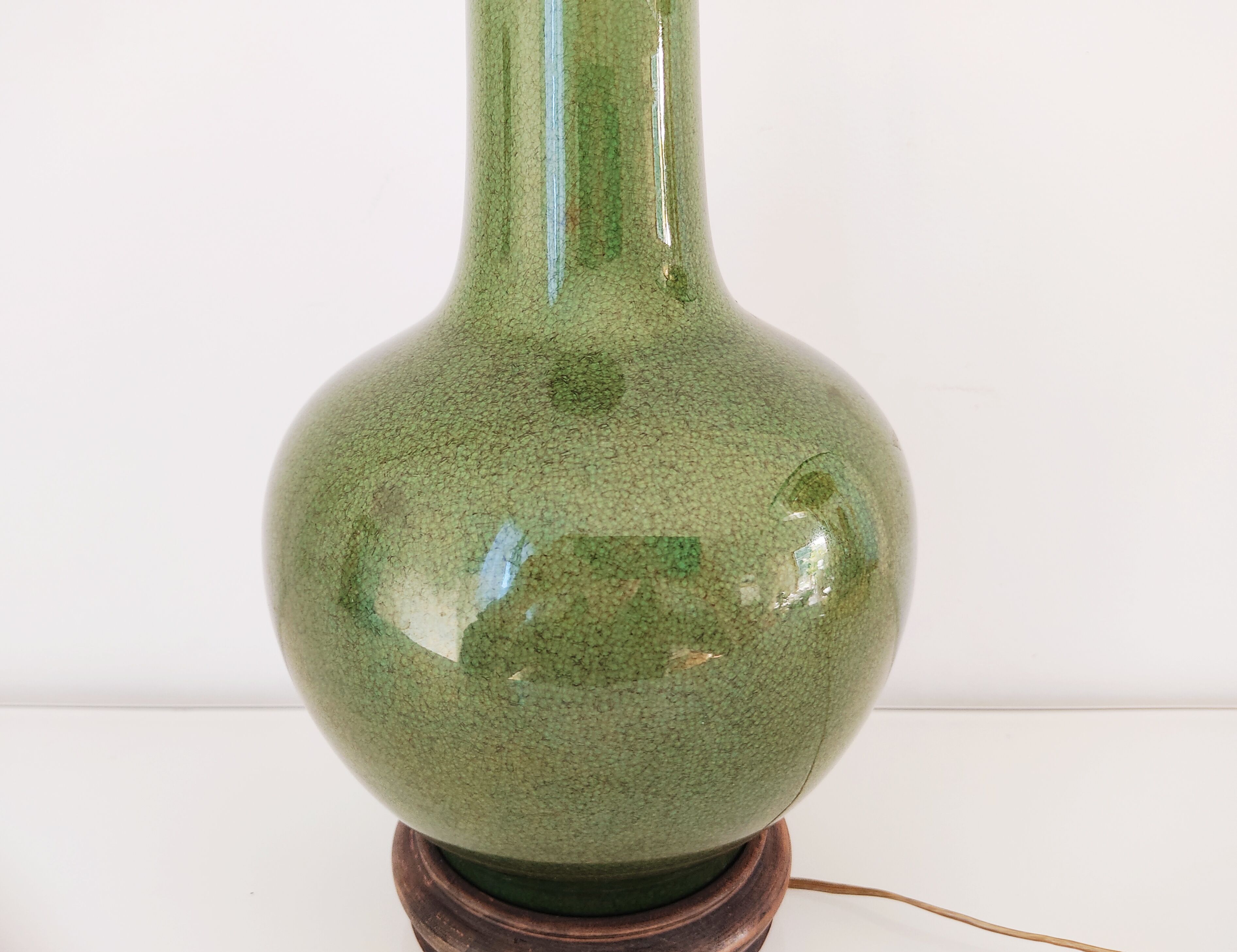 Green ceramic lamp foot
