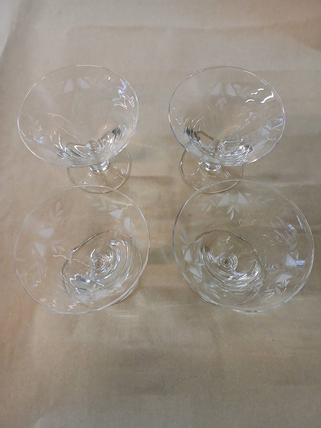 4 coupes à champagne anciens