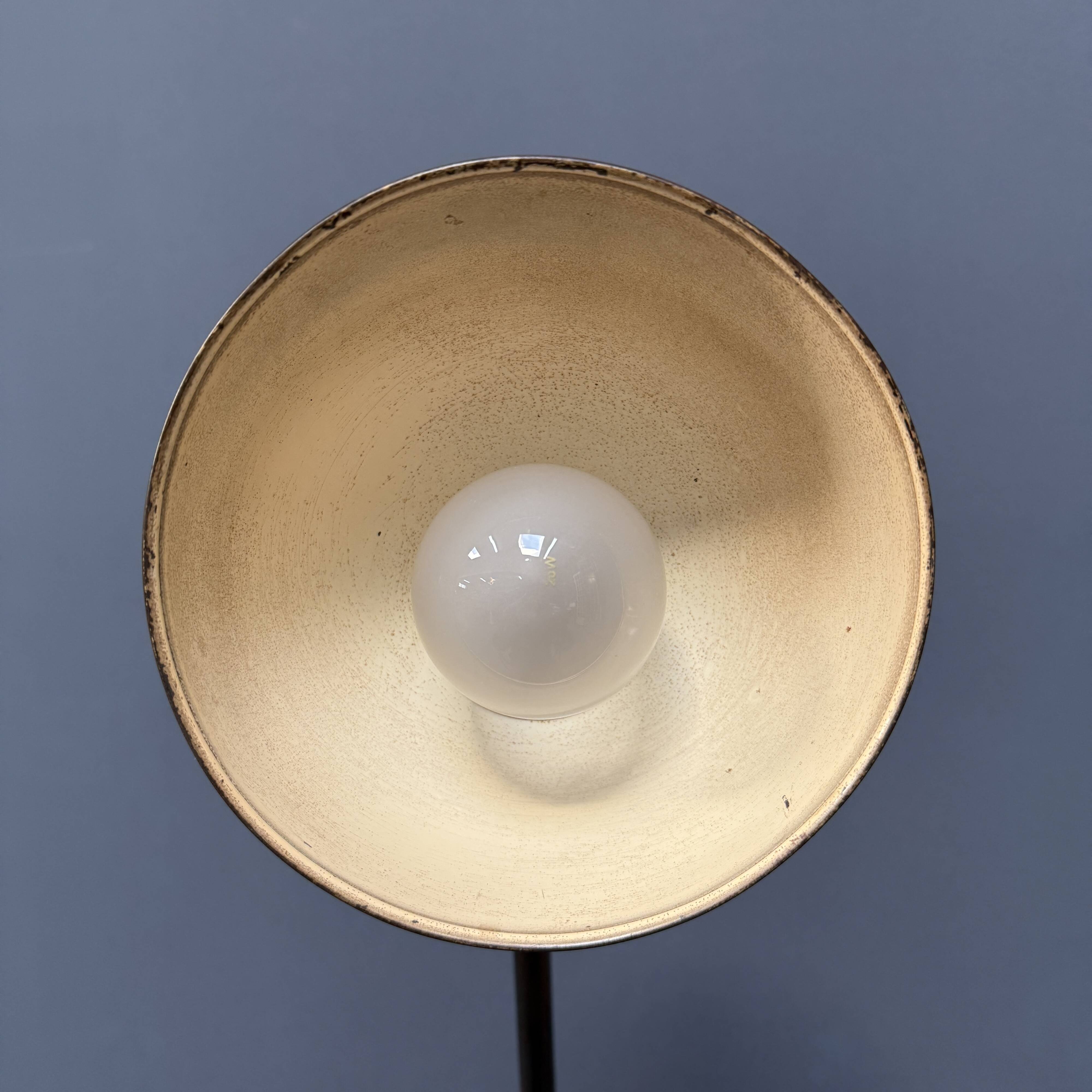 Lampe de bureau Bauhaus Kaiser Idell noire modèle 6556