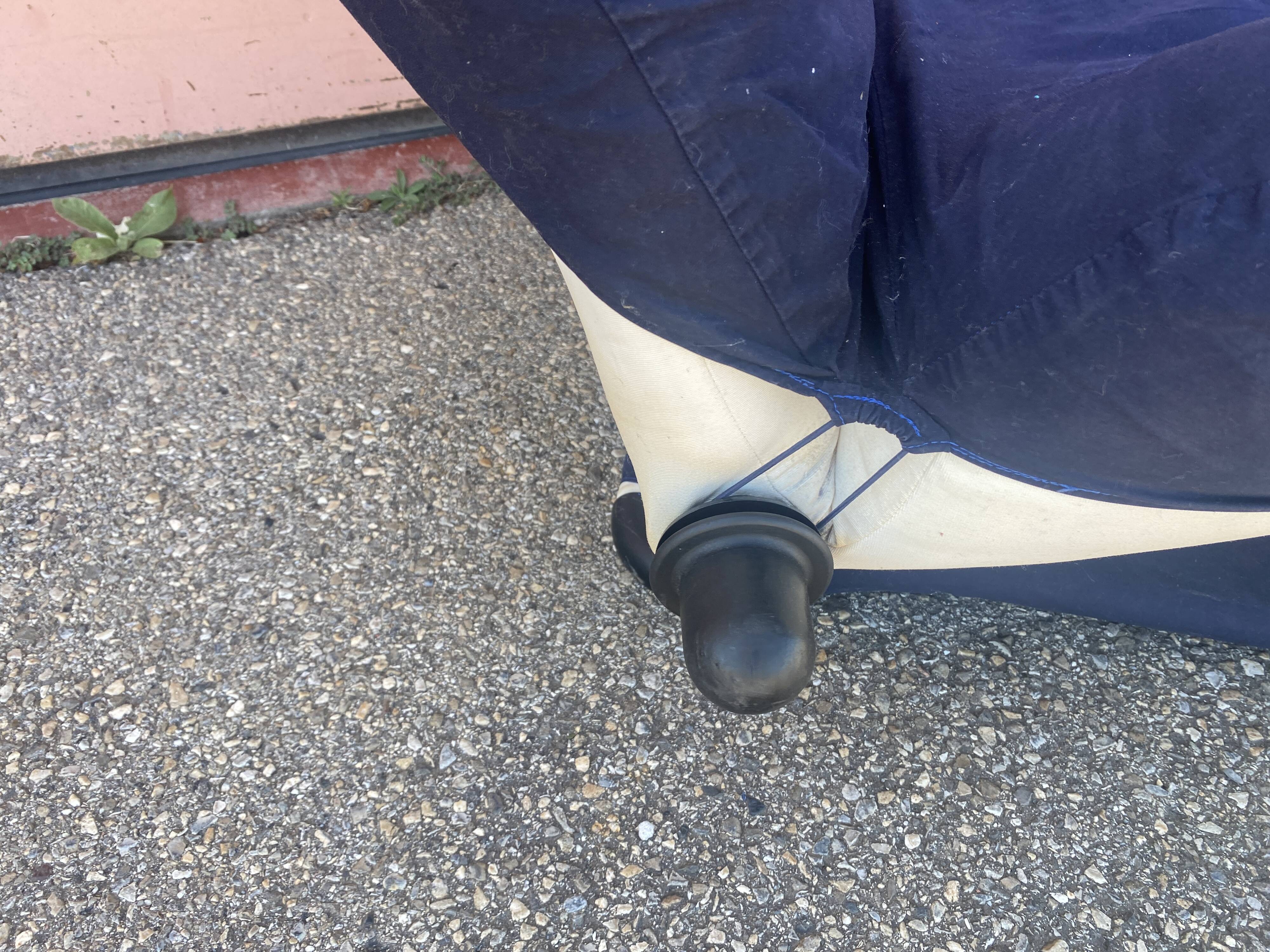 Wink Armchair By Toshiyuki Kita for cassina -