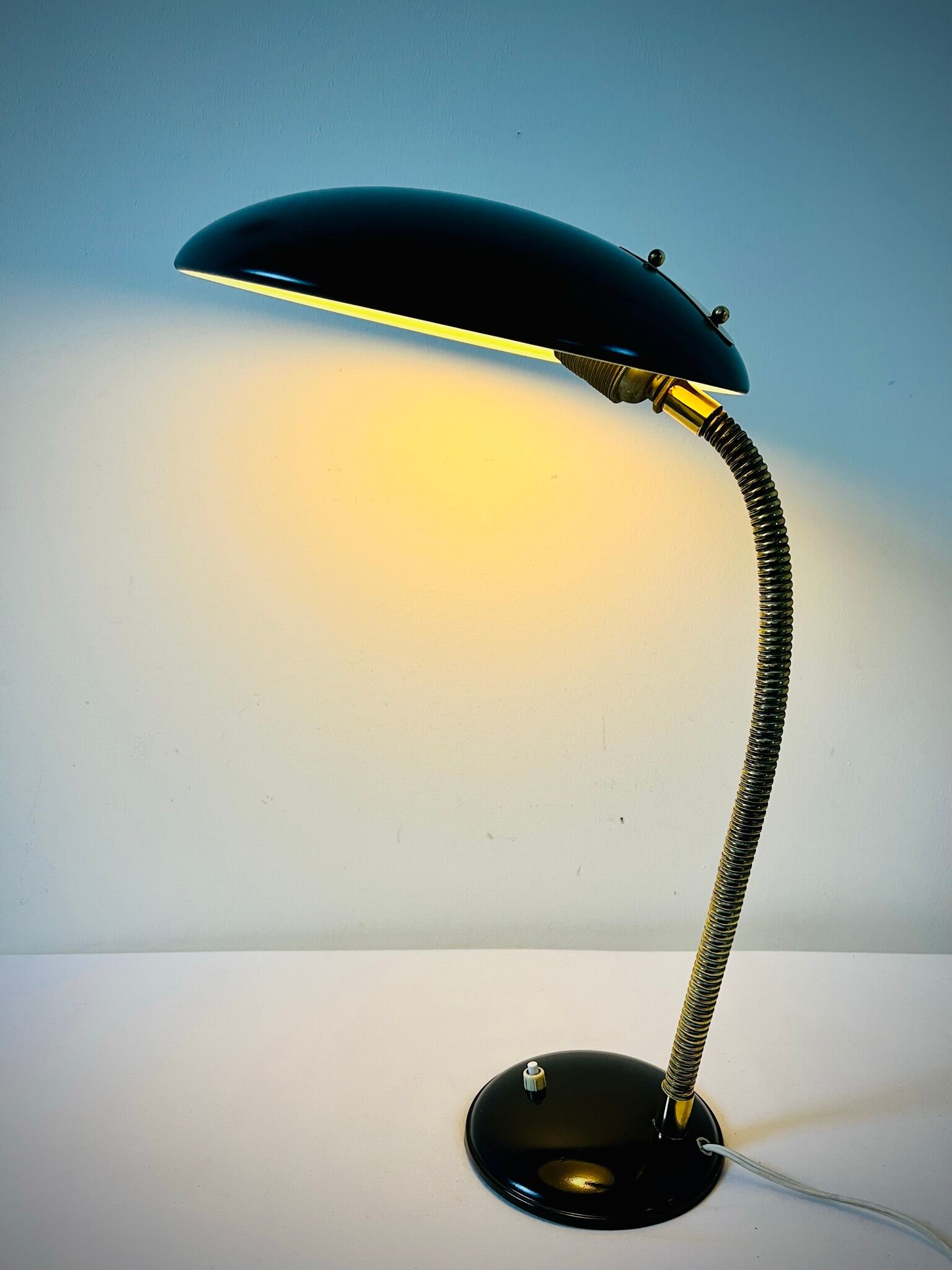 Philips - Louis Kalff - Ufo desk lamp