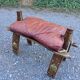 Tabouret égyptien forme selle de chameau